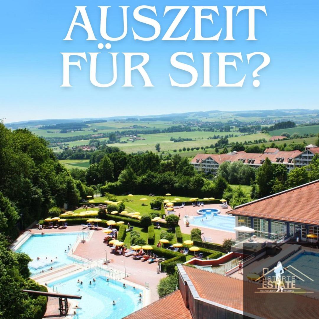 Fewo 20 - Appartement Im Rottalblick - Youngmodern Wohnen Mit Bademantelgang Zur Therme, Tv, Balkon Und Persoenlichem Gaesteempfang Von Astarte Estate บัด กรีสบาค ภายนอก รูปภาพ